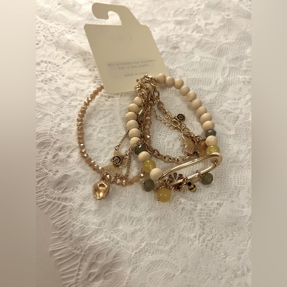 NWT Set of 4 Butterflies N’ Bees Gold Tone Bracelets